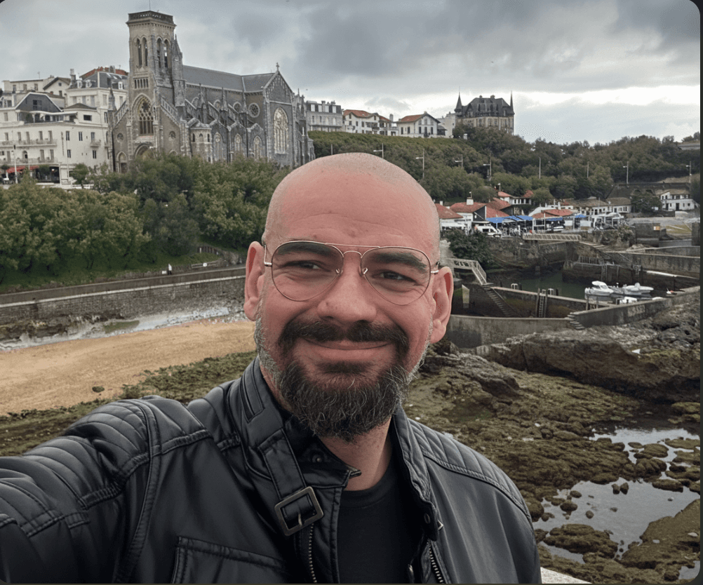 Mihai Tanasoiu - Magnétiseur à Lyon